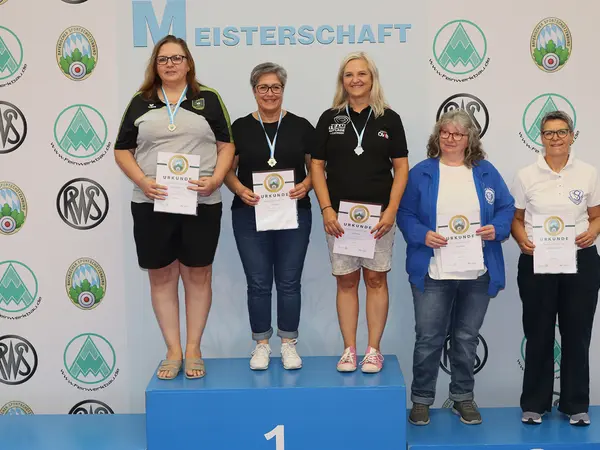 Nicole Beer (Kgl. priv. SG Sonthofen 1500) wird Bayerische Meisterin (KK50m I/w)
